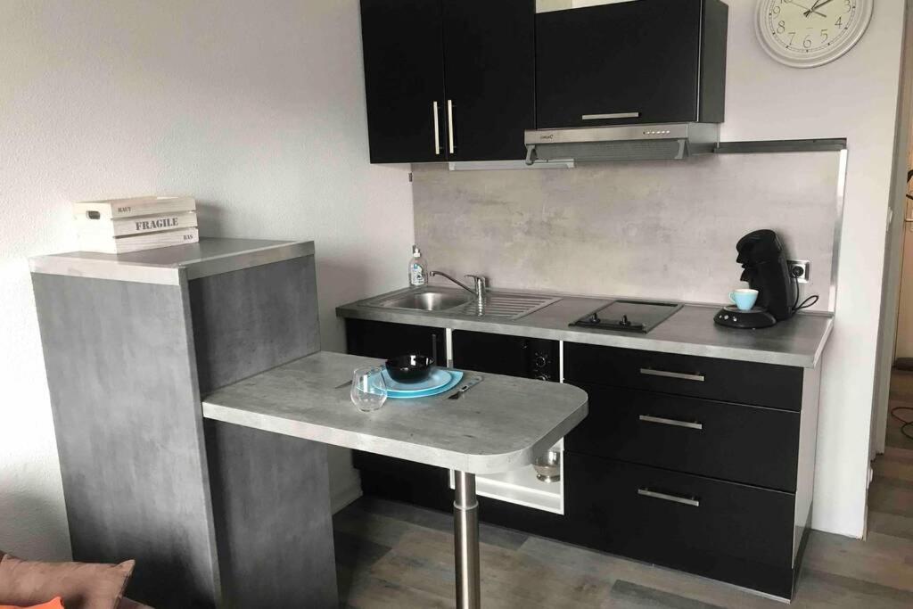 La Plage Superbe Studio Refait A Neuf Calais Bagian luar foto